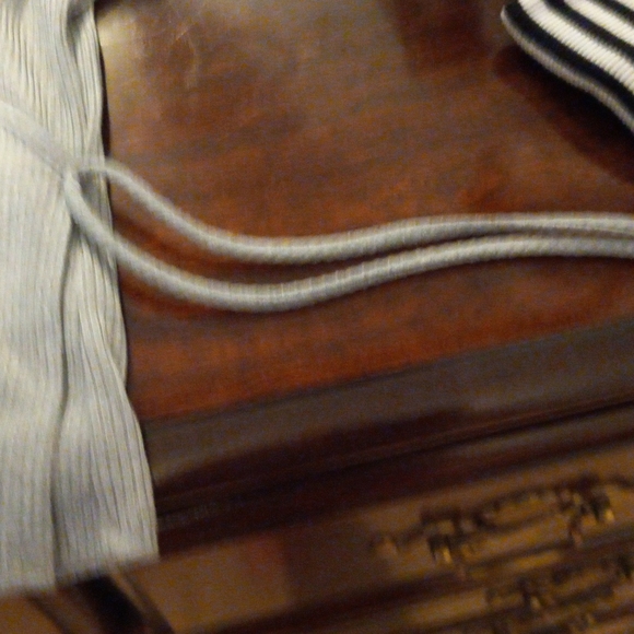 Top - Picture 4 of 4